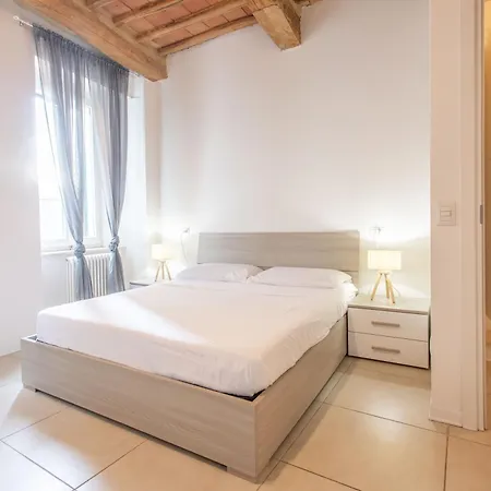 Апартаменти N1 - Elegante Trilocale In Centro Перуджа