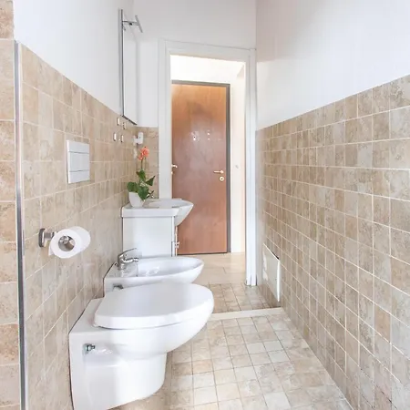 N1 - Elegante Trilocale In Centro Апартаменти *